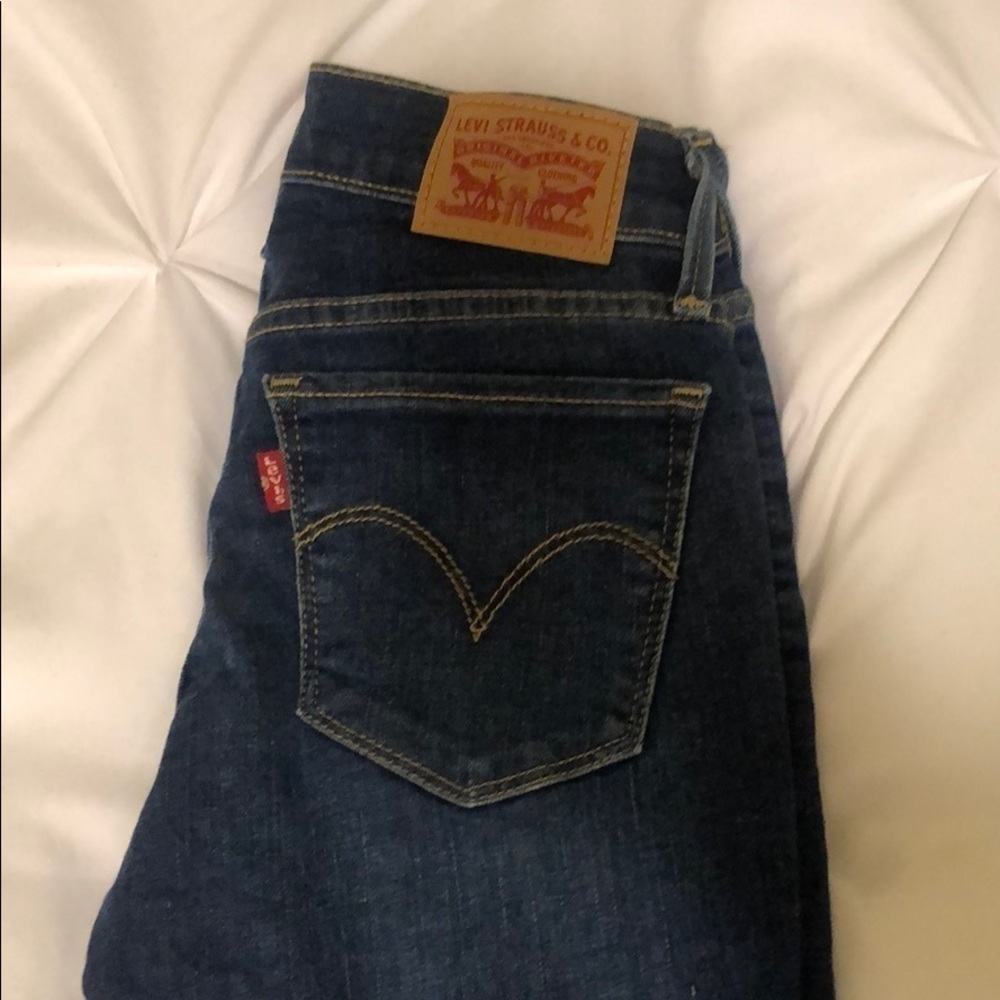 Levi’s 710 Jeans - Picture 5 of 5
